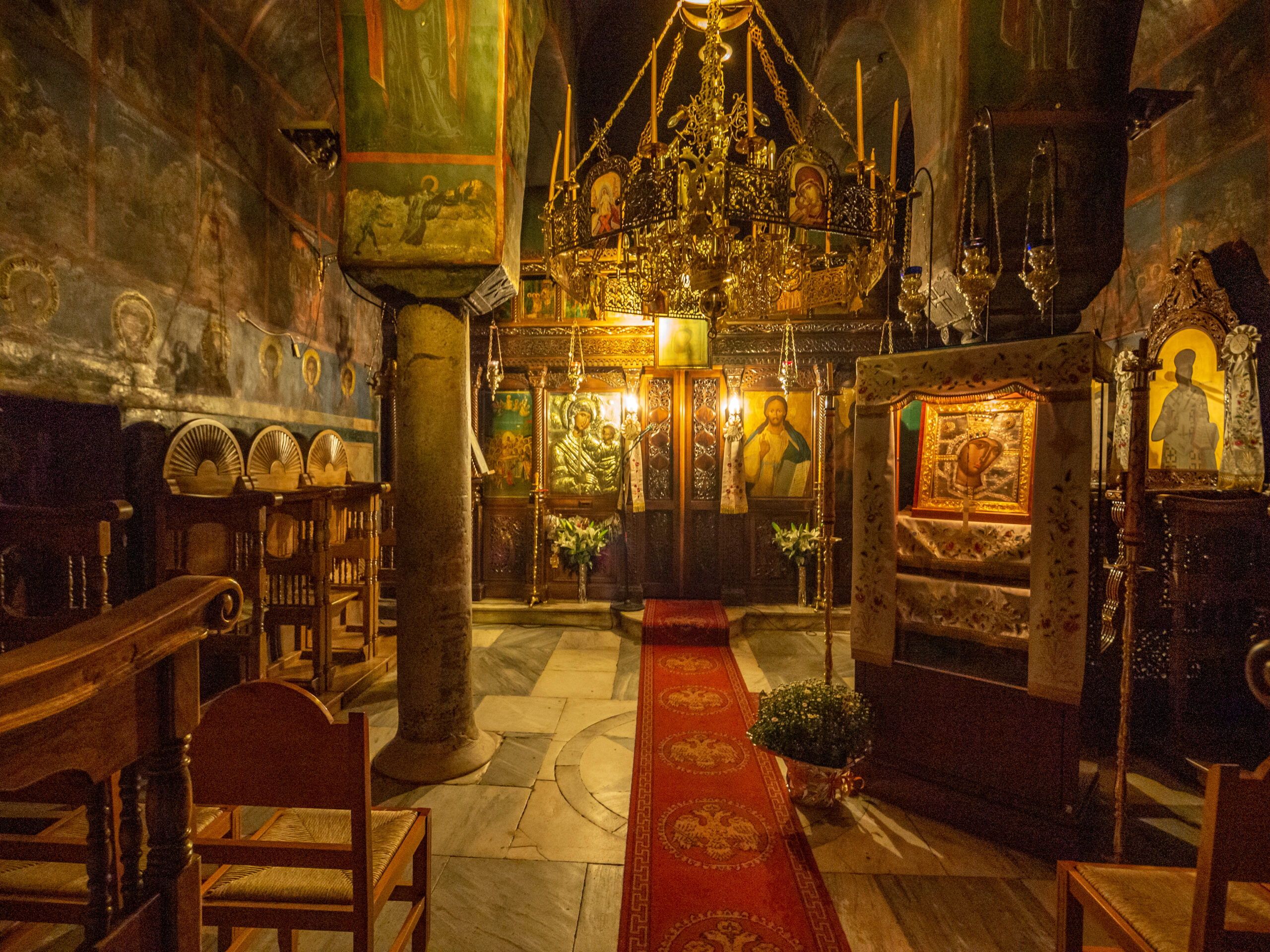 Katholikon with frescoes